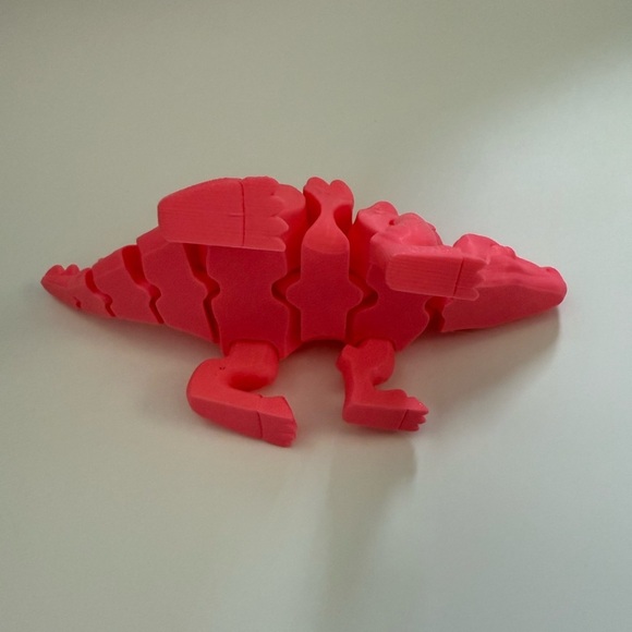 3D Printed Articulated Pink Dinosaur Toy – Flexible & Fun - Picture 14 of 14